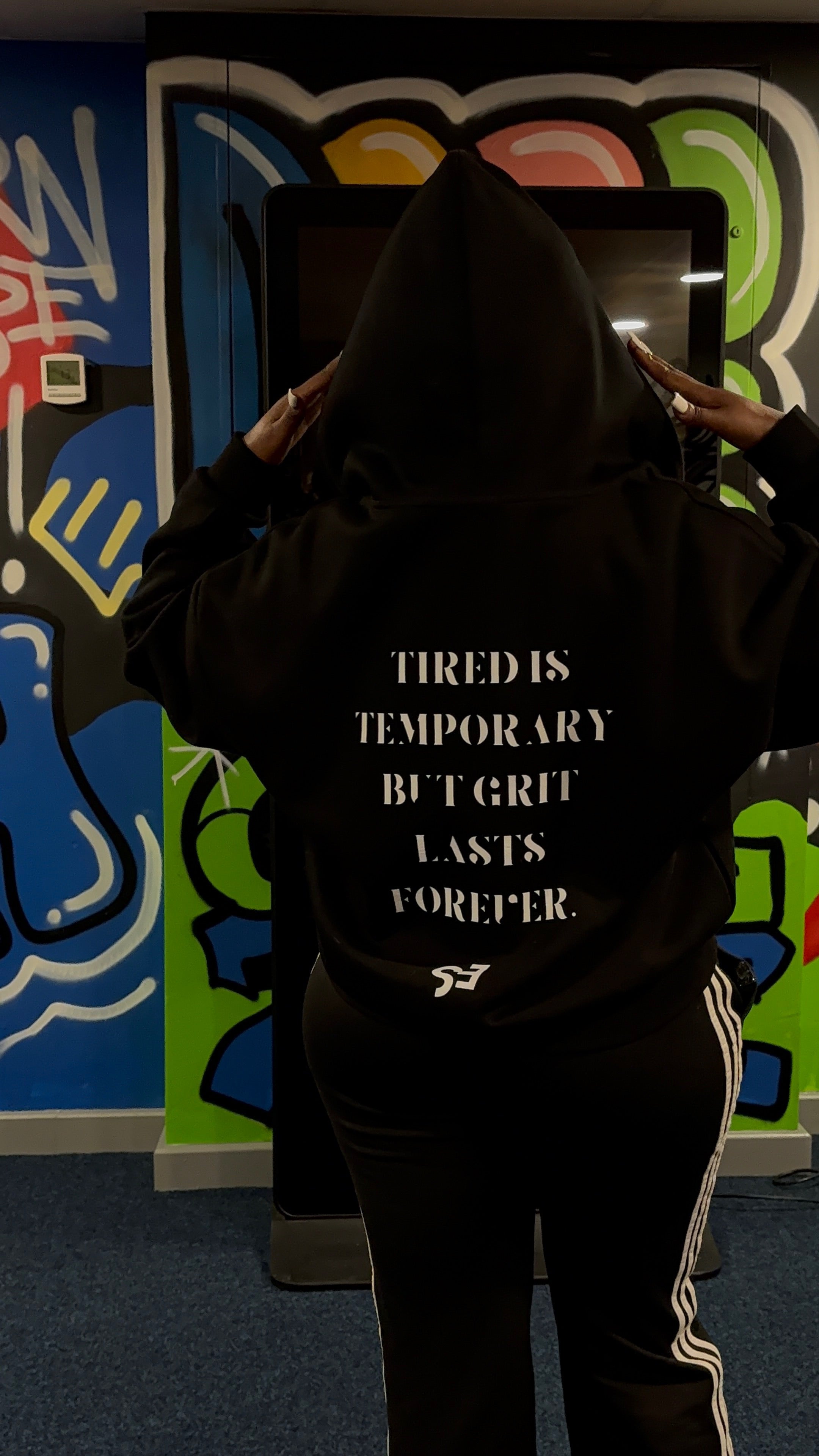 Unisex Contrast Plaid Boxy Zip Hoodie